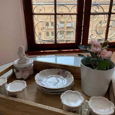 Joli Studio Renove En Plein Coeur De