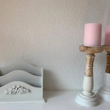 Joli Studio Renove En Plein Coeur De
